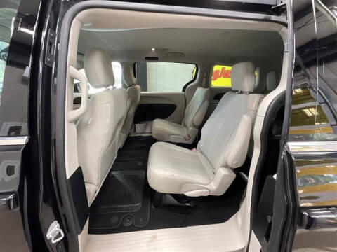 2017 Chrysler Pacifica LX