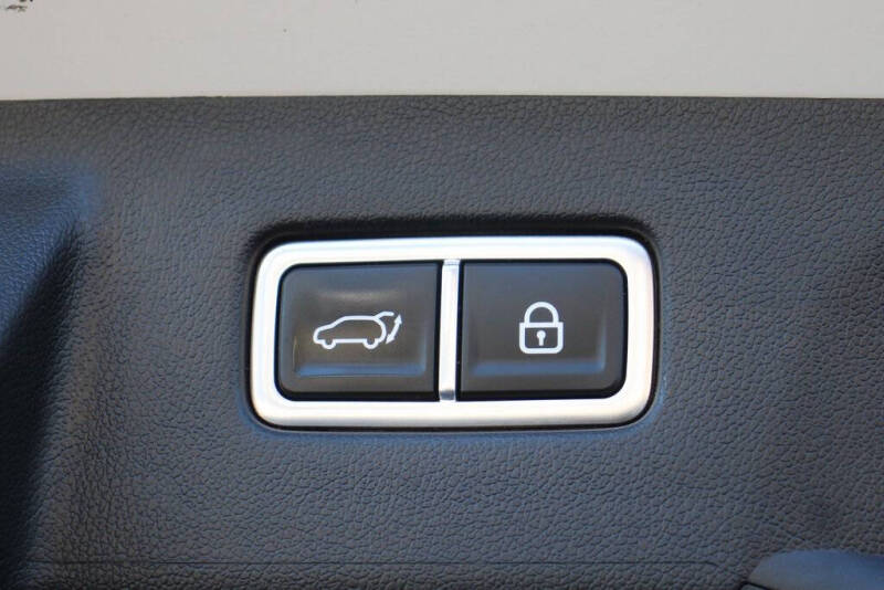 2023 Kia Sorento Plug-In Hybrid SX Prestige