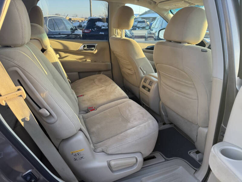 2013 Nissan Pathfinder S