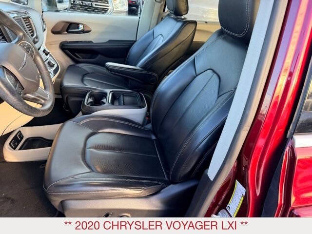 2020 Chrysler Voyager LXi