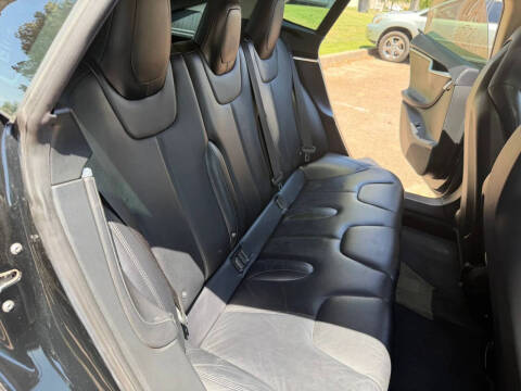 2015 Tesla Model S 85