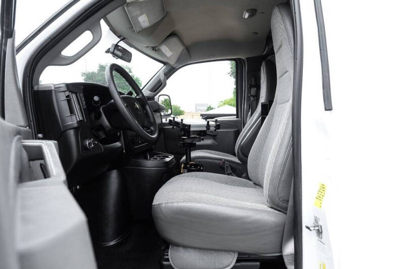 2021 Chevrolet Express 2500