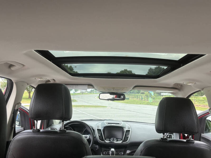 2014 Ford Escape Titanium - Photo 23