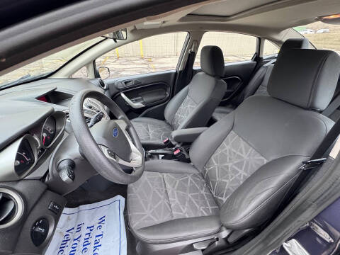 2012 Ford Fiesta SE