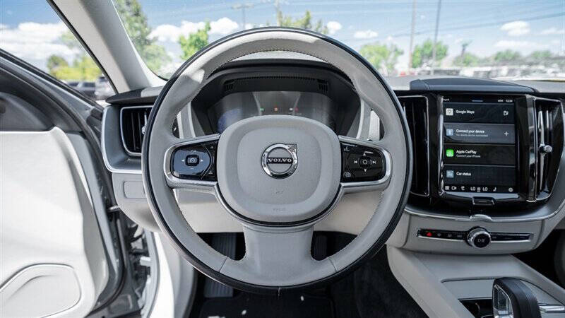 2023 Volvo XC60 B5 Core