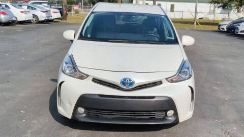 2017 Toyota Prius v