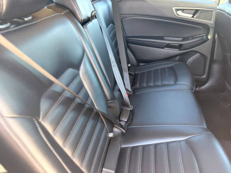2022 Ford Edge SEL
