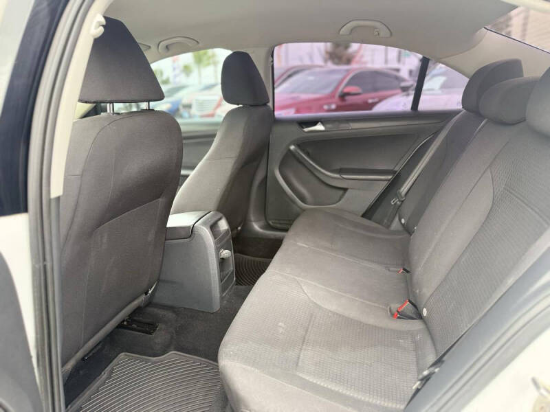 2016 Volkswagen Jetta