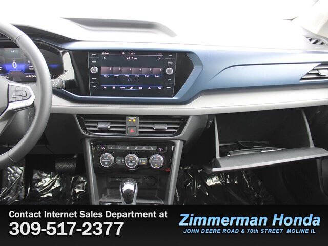 2024 Volkswagen Taos SE 4Motion