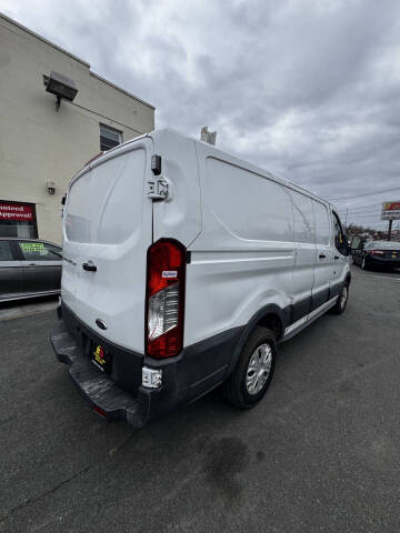 2018 Ford Transit 250