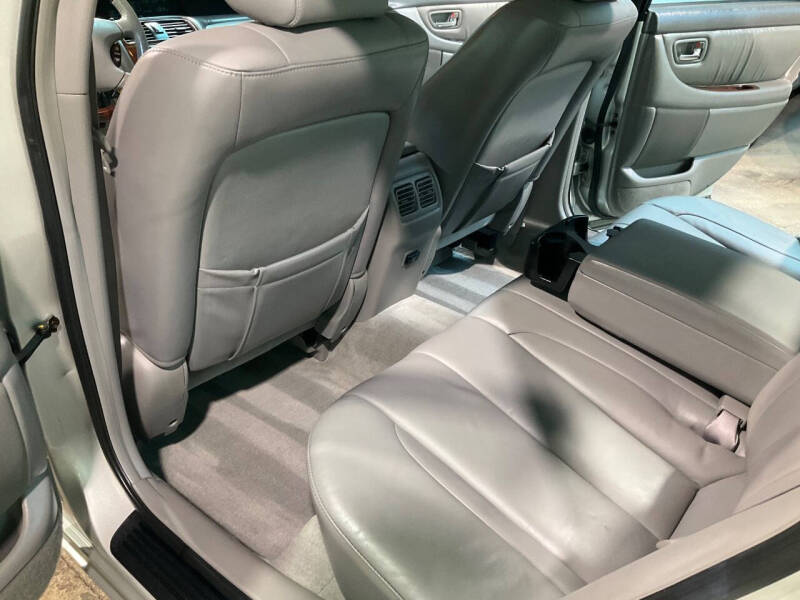 2003 Toyota Avalon XLS