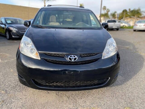 2009 Toyota Sienna LE 8-Passenger