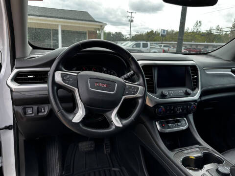 2021 GMC Acadia SLT