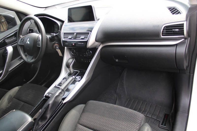 2018 Mitsubishi Eclipse Cross LE