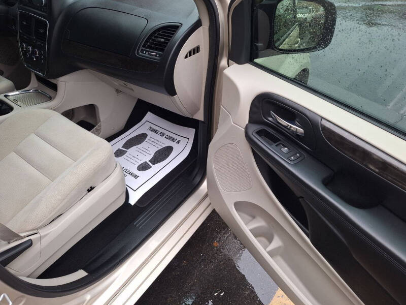 2015 Dodge Grand Caravan SXT Plus