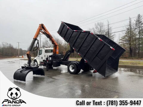 2005 Freightliner M2 106