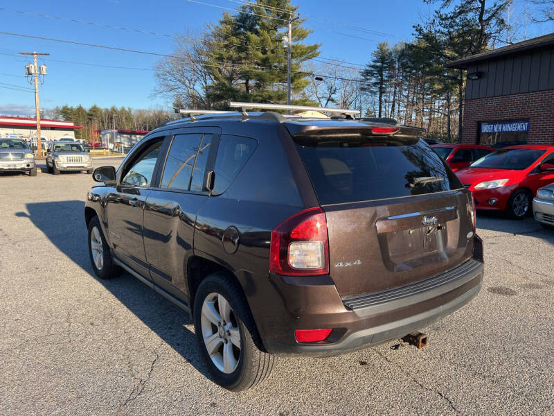 2014 Jeep Compass Latitude photo 4