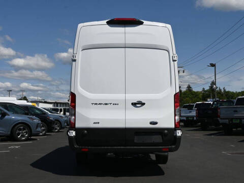 2025 Ford Transit 250
