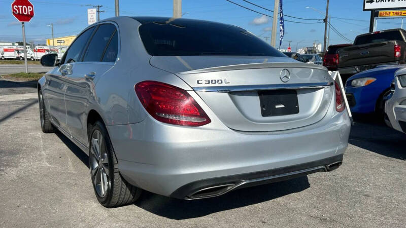 2016 Mercedes-Benz C-Class