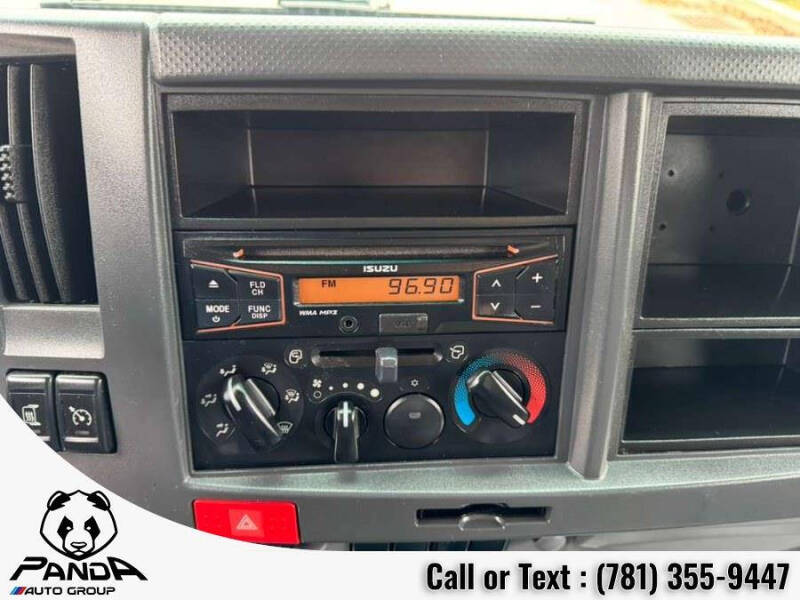 2014 Isuzu NPR GAS REG