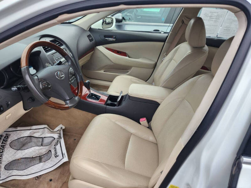 2012 Lexus ES 350 photo 7