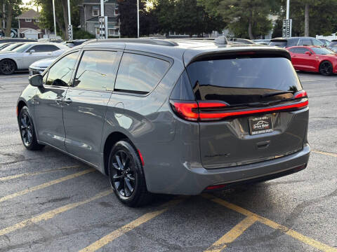 2021 Chrysler Pacifica Touring