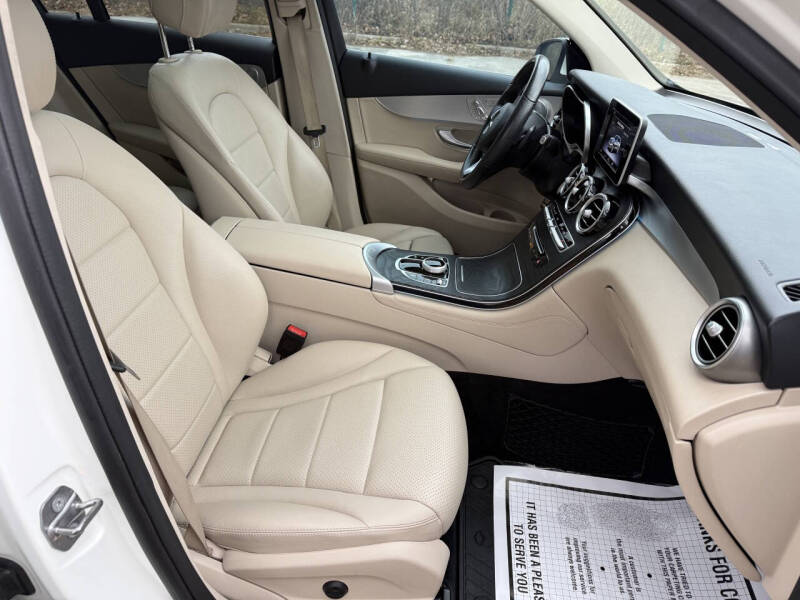 2019 Mercedes-Benz GLC GLC 300