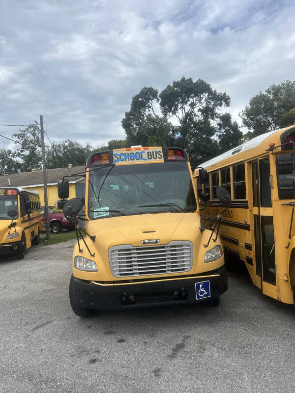 2014 Freightliner B2 Chassis
