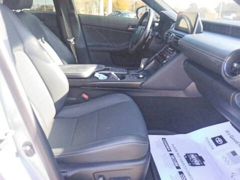 2024 Lexus IS 350 F SPORT Design