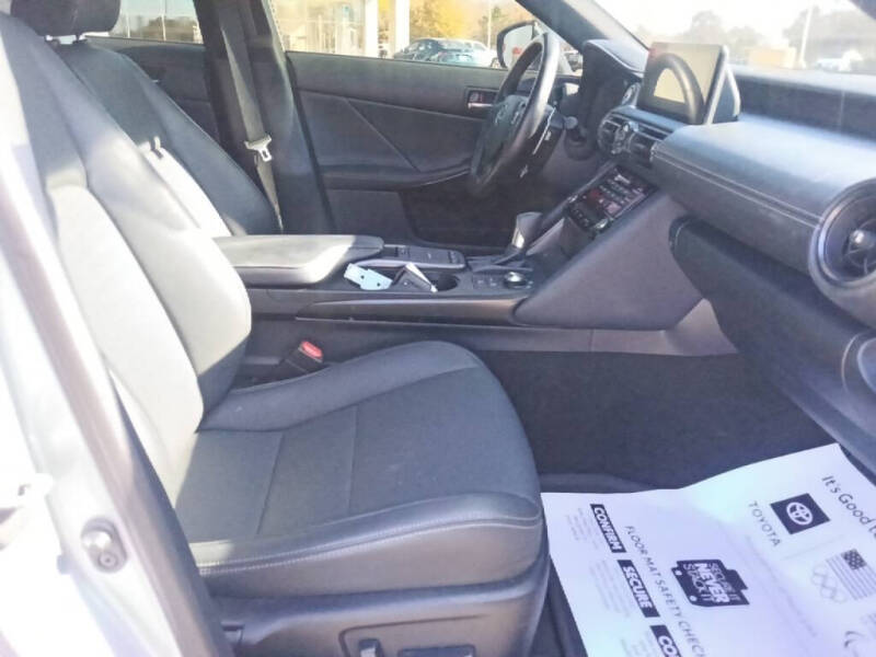 2024 Lexus IS 350 F SPORT Design