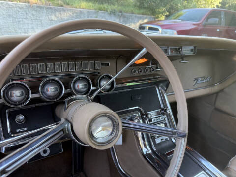 1965 Ford Thunderbird