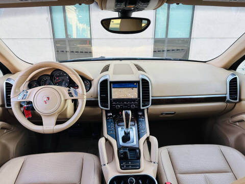 2011 Porsche Cayenne Tiptronic