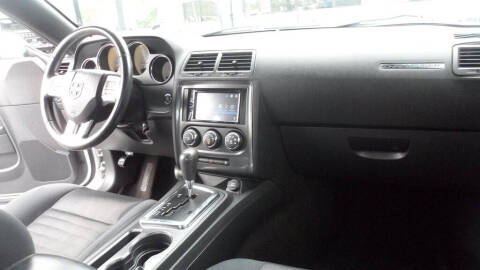 2014 Dodge Challenger SXT
