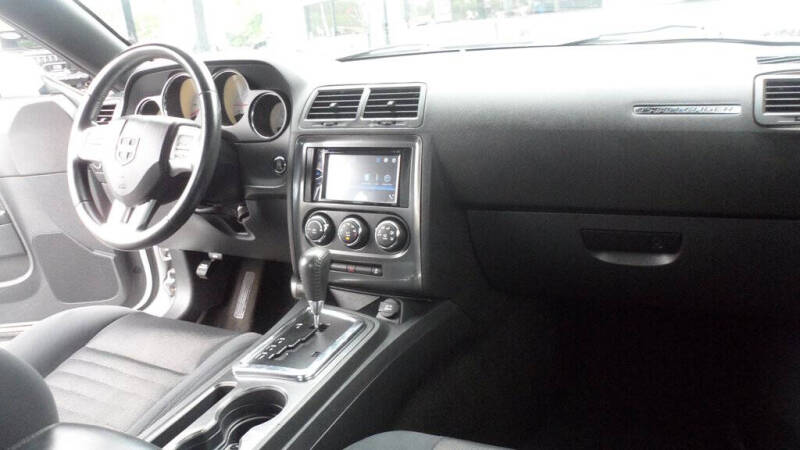 2014 Dodge Challenger SXT
