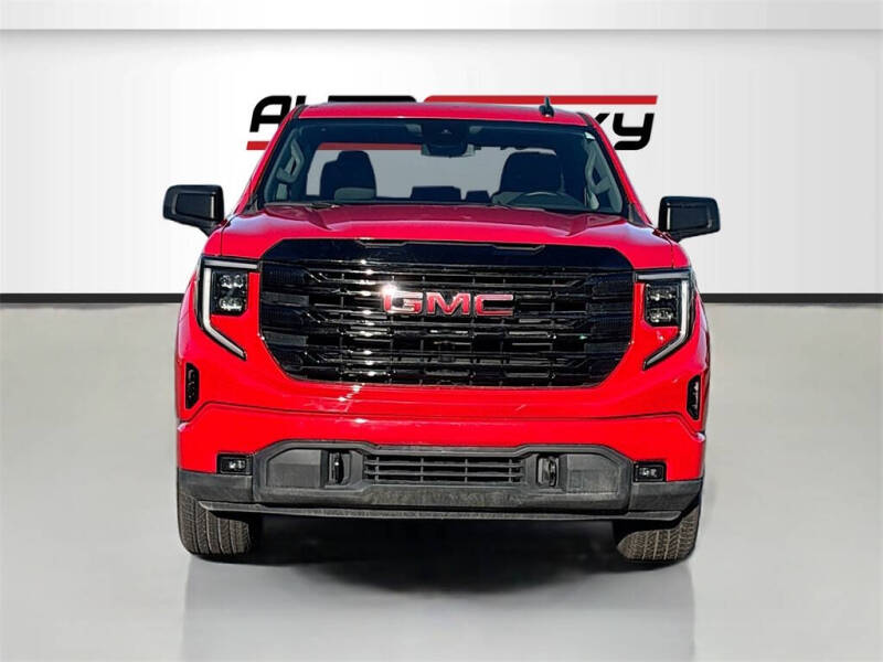 2025 GMC Sierra 1500 Elevation Standard