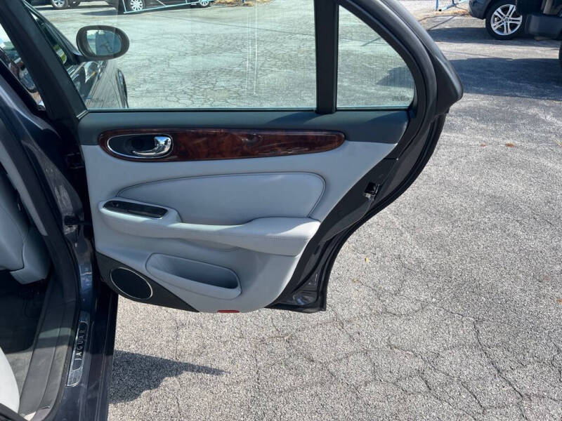 2004 Jaguar XJ-Series XJ8