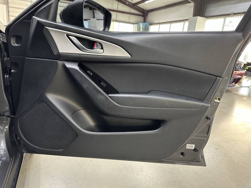 2017 Mazda MAZDA3 Sport