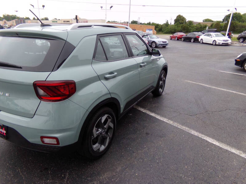 2025 Hyundai Venue SEL