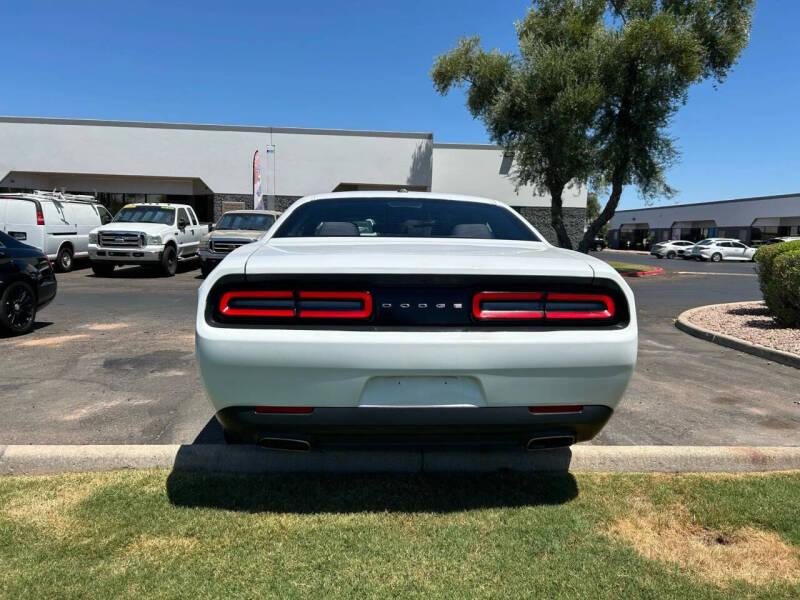 2015 Dodge Challenger SXT