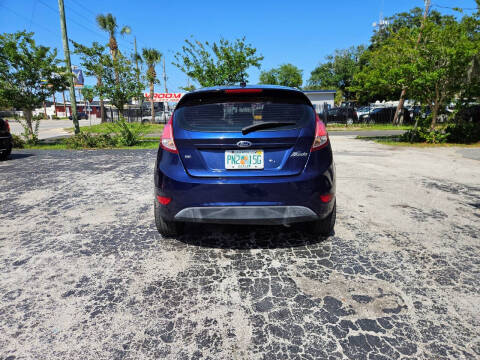 2016 Ford Fiesta SE