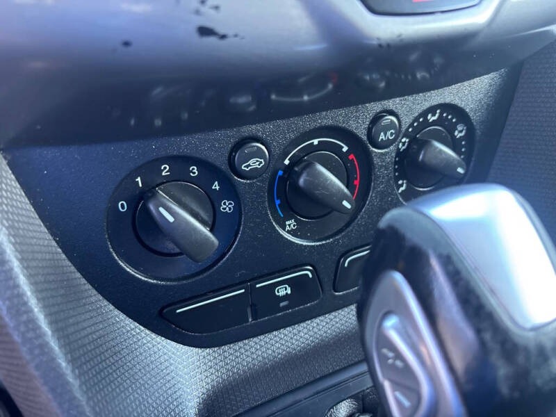 2017 Ford Transit Connect XLT