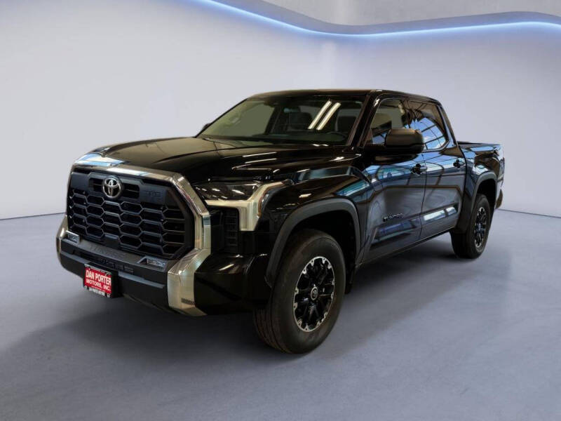 2023 Toyota Tundra SR5's photo