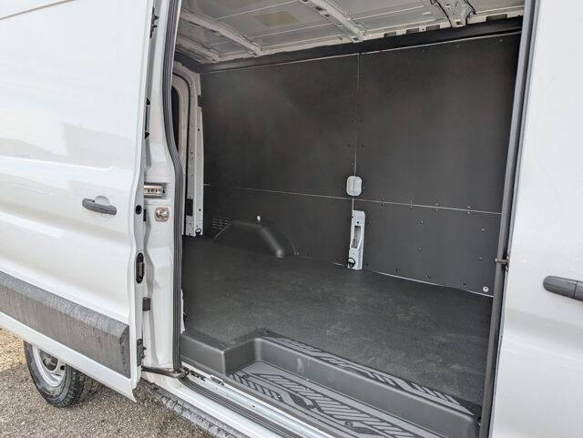 2025 Ford Transit 250