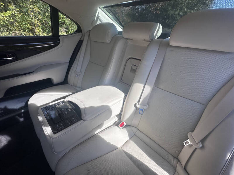 2009 Lexus LS 600h L