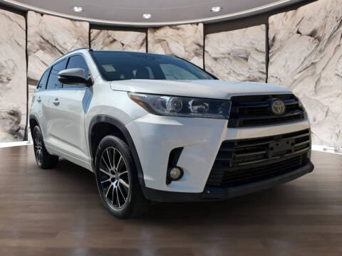 2018 Toyota Highlander SE