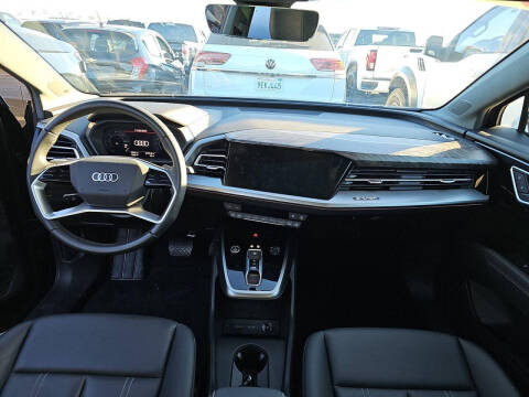 2024 Audi Q4 e-tron quattro Premium Plus 55