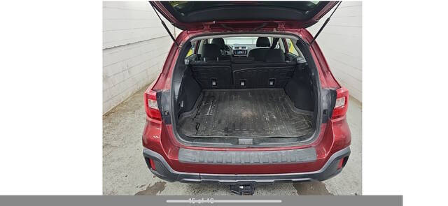 2018 Subaru Outback Base photo 12