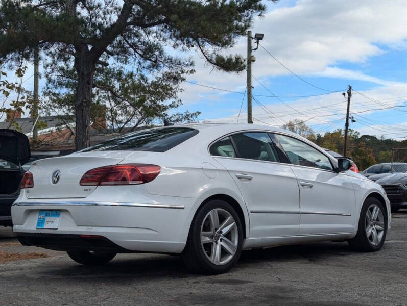 2013 Volkswagen CC R-Line photo 4