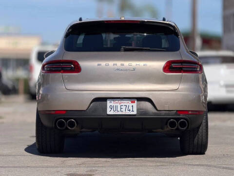 2016 Porsche Macan S