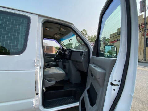 2014 Ford E-Series E-250